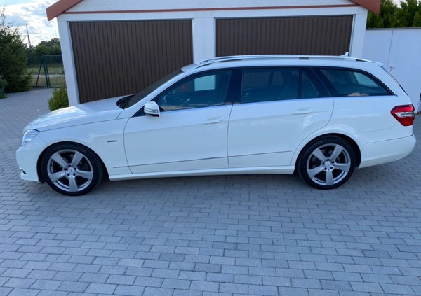 Mercedes-Benz Klasa E cena 54500 przebieg: 230000, rok produkcji 2011 z Polkowice małe 56